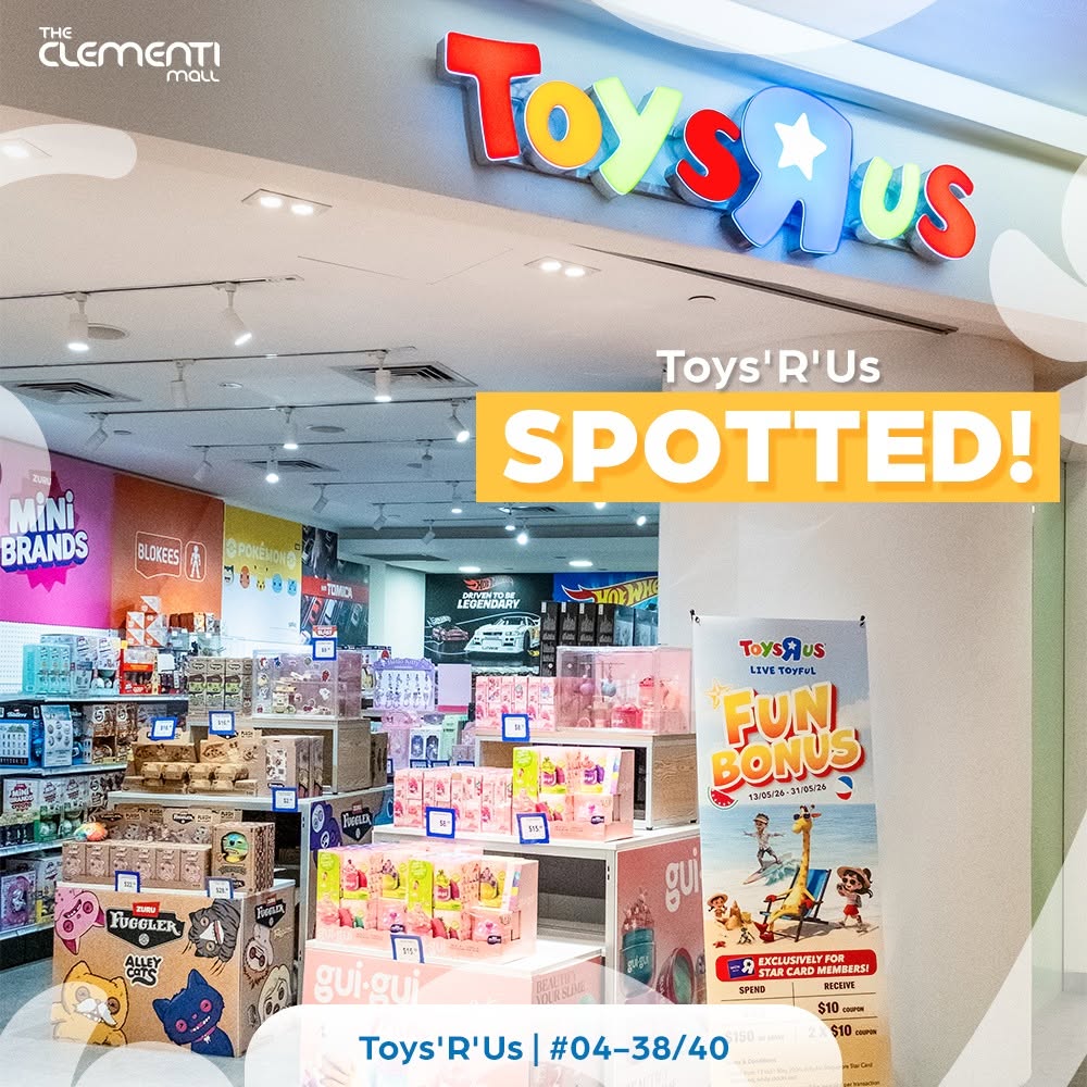 Toys R Us store entrance at The Clementi Mall #04-38/40 with Fun Bonus promotion for Play Card Members