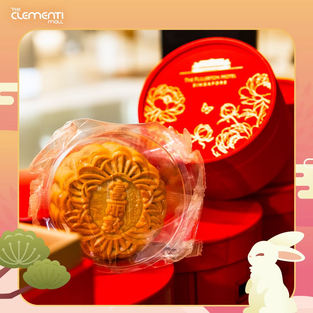 Mid-Autumn mooncake display at The Clementi Mall